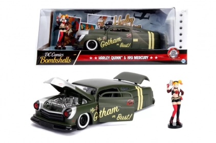 Figurine si roboti DC Comics Bombshells - set Harley Quinn si masina de jucarie metalica 1951 Mercury scara 1:24, varsta peste 8 ani